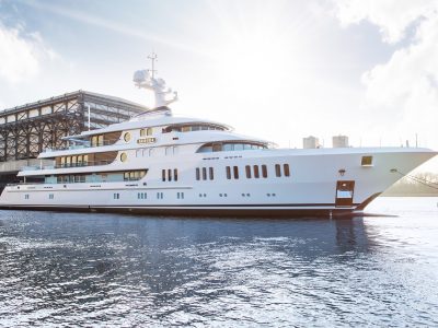 Benvenuta Aurora. Lurssen ha varato il suo ultimo yacht di 74 metri