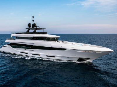 Mangusta Yachts, tre gamme per due saloni: Cannes e Monaco