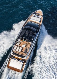 Riva 100 Corsaro