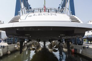 EL LEON mangusta Overmarine