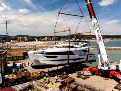 Ecco Ilumen 28 Cadet V, la famiglia Dominator si allarga