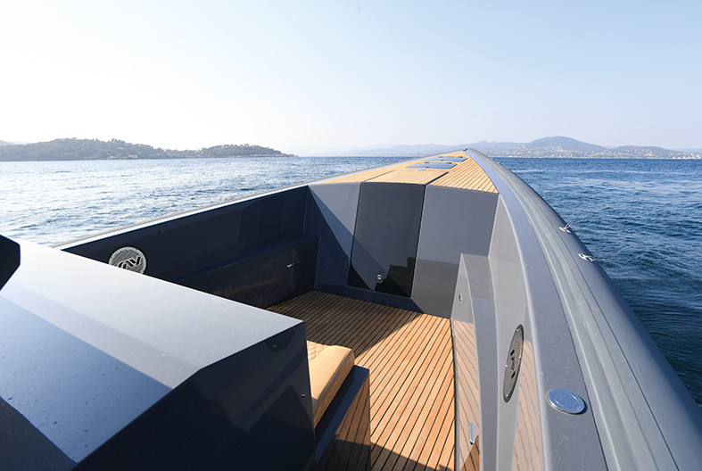 Say Yacht 45 Carbon Super Rib To Travel At 65 Knots