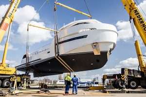 lynx yachts