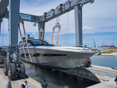 Sceso in acqua l’ISA Super Sportivo 100ft GTO