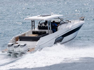 Cap Camarat 12.5 WA, spinta tripla