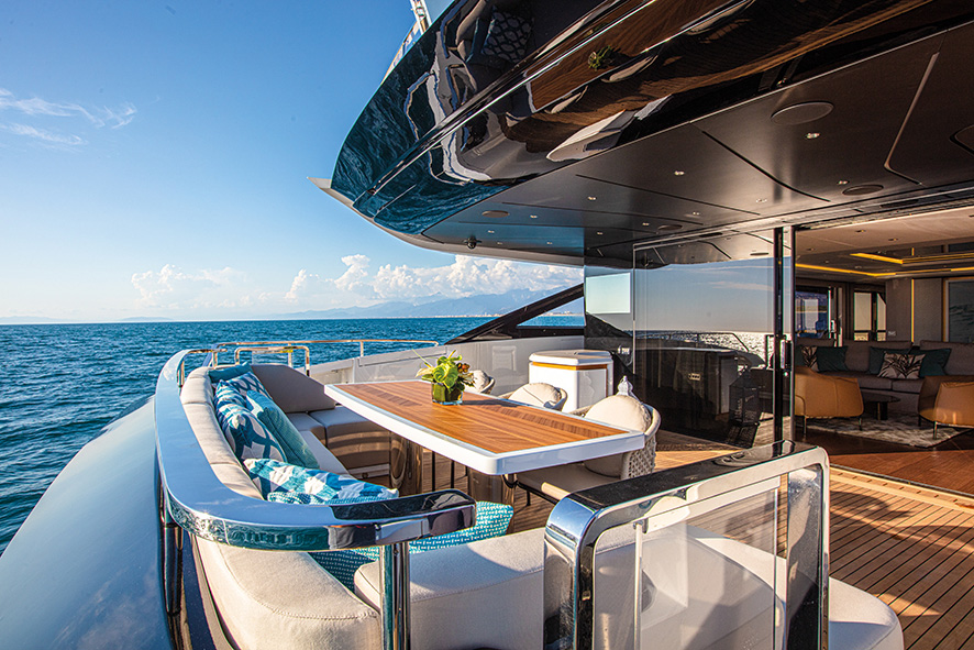Mangusta GranSport 33