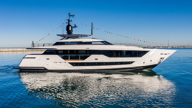 Custom Line 106'
