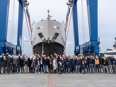 Custom Line al terzo varo dell’anno: a scendere in acqua il 106’ M/Y “Y”