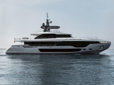 Varato a Viareggio l’Azimut Grande 36M
