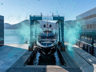 Riva 130’ Bellissima, ancora un’ammiraglia scende in acqua