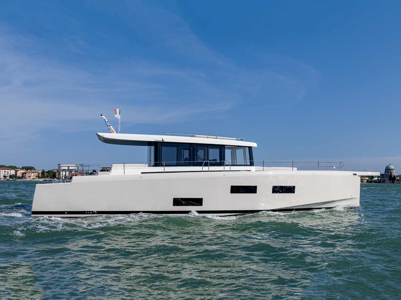 Omikron OT-60, silence please - Barche Magazine ISP