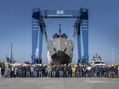 Custom Line 140, in acqua la quarta unità