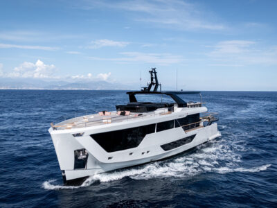 Numarine launches its first hybrid Superyacht: the 30XP