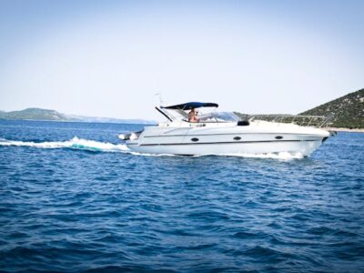 Sicurezza in mare: i sistemi di navigazione e le attrezzature indispensabili 