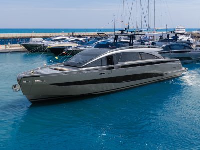 Pershing GTX90, in mare la prima unità